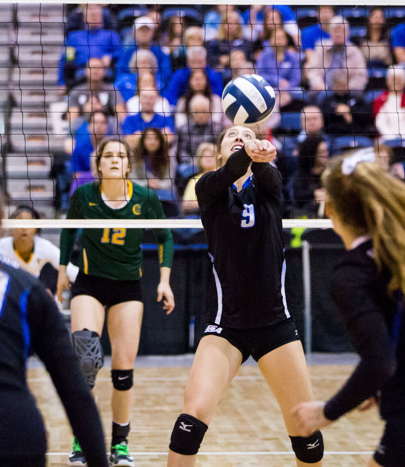 br.divisionIIIvolleyball.111117.024.JPG